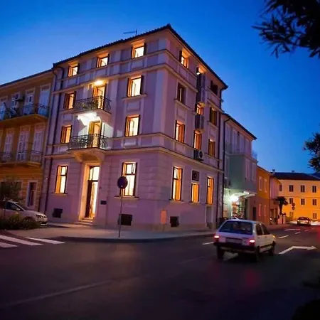 Apartment In 5559 Crikvenica